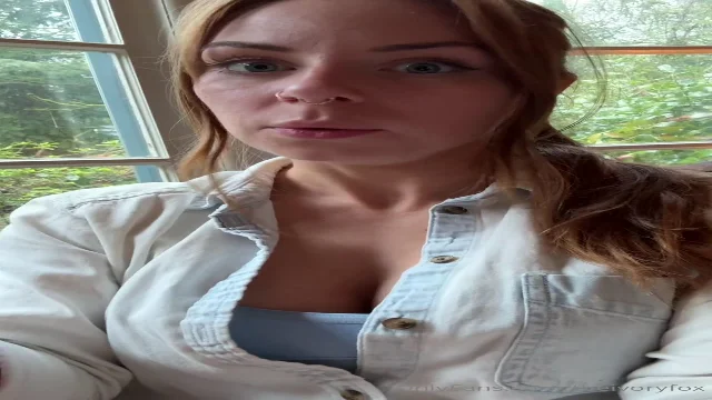 Preview of The Ivory Fox Texting Her Bully XXX